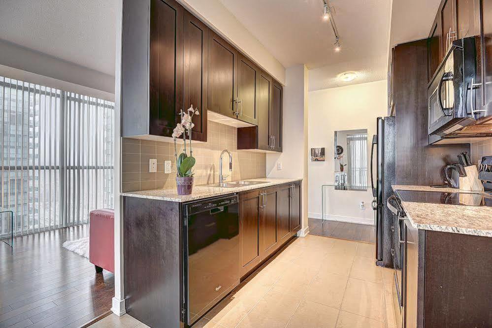Pathway Suites Mississauga Kültér fotó